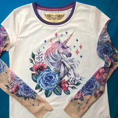 Единорог с тату рукавами